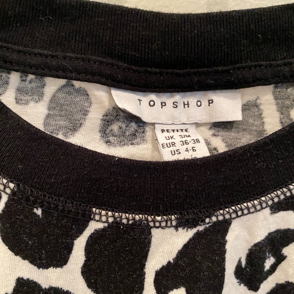 Topshop Petite Giraffe Print Crop Crew Neck Tshirt - Picture 4 of 6